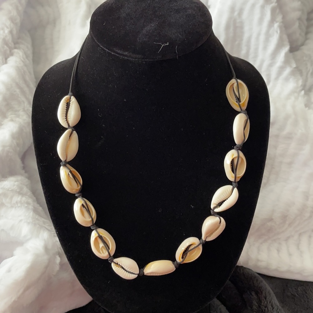 His & Her Cowrie Shell Necklace Set - Picture 6 of 11